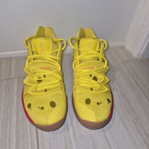 Kid's Nike x SpongeBob SquarePants Kyrie 5